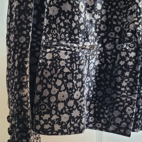 Elevenses by Anthropology Lumi Velvet Floral Blazer - Picture 3 of 7